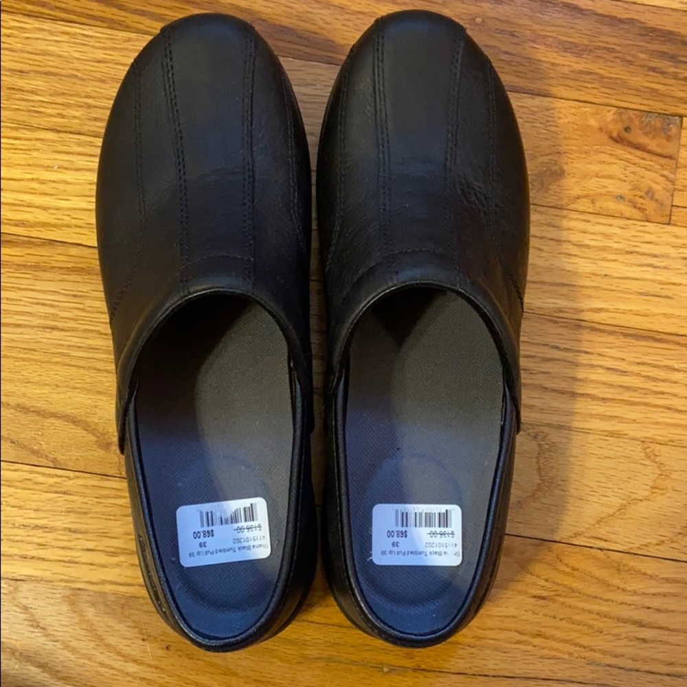 Dansko Shaina Black Tumbled Pull Up, size 39, new